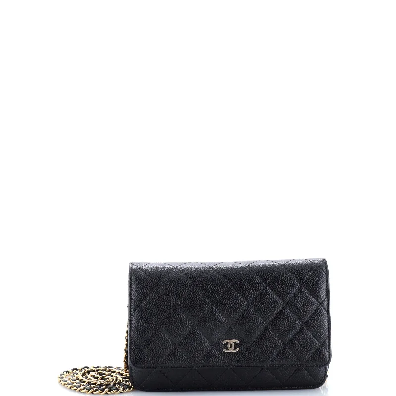 Wallet on Chain Quilted Caviar