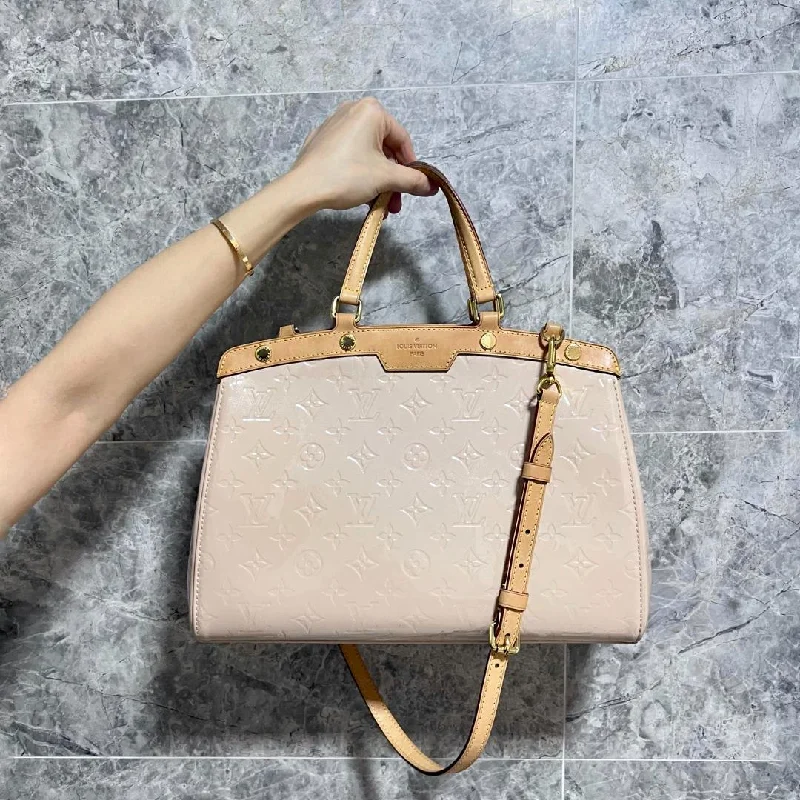 LV Brea Light Pink Vernis MM