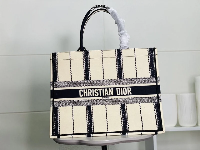 GlitzyBags - Designer bags by Dior 117